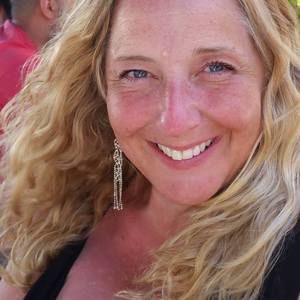 Meet your Posher, Leslie